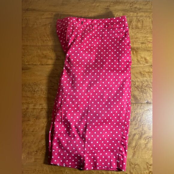 Jones New York Pants - Jones New York Signature shorts, knee length, excellent condition, size 10